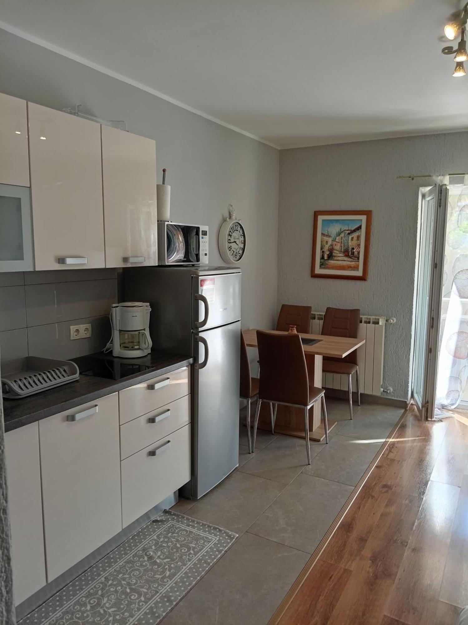 Apartments Sven-Marino โปเรช ภายนอก รูปภาพ